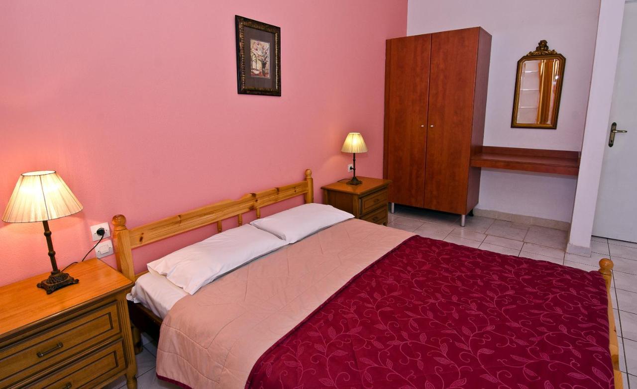 Zaneta Hotel & Apartments นิโอไกลมา ภายนอก รูปภาพ