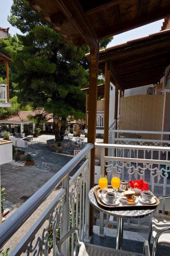 Zaneta Hotel & Apartments นิโอไกลมา ภายนอก รูปภาพ