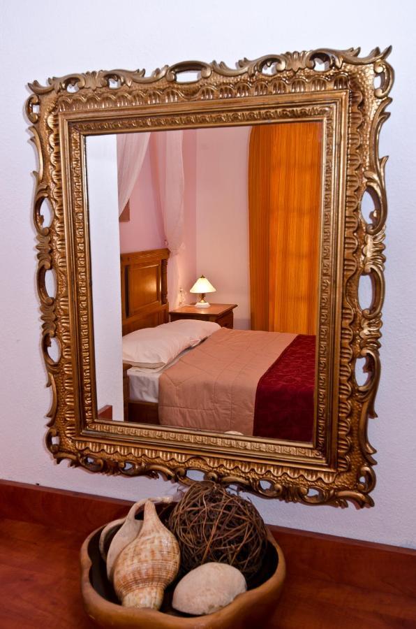 Zaneta Hotel & Apartments นิโอไกลมา ภายนอก รูปภาพ
