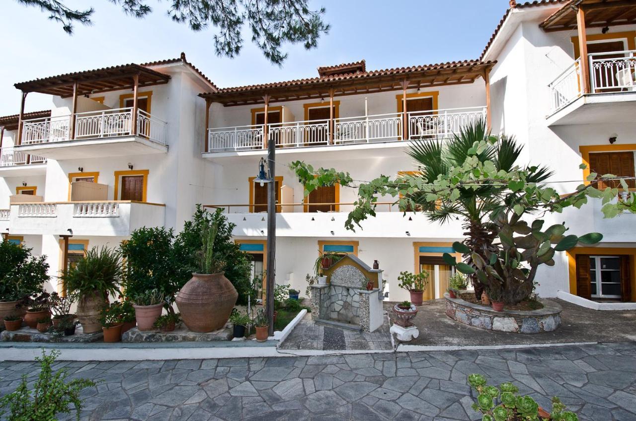 Zaneta Hotel & Apartments นิโอไกลมา ภายนอก รูปภาพ